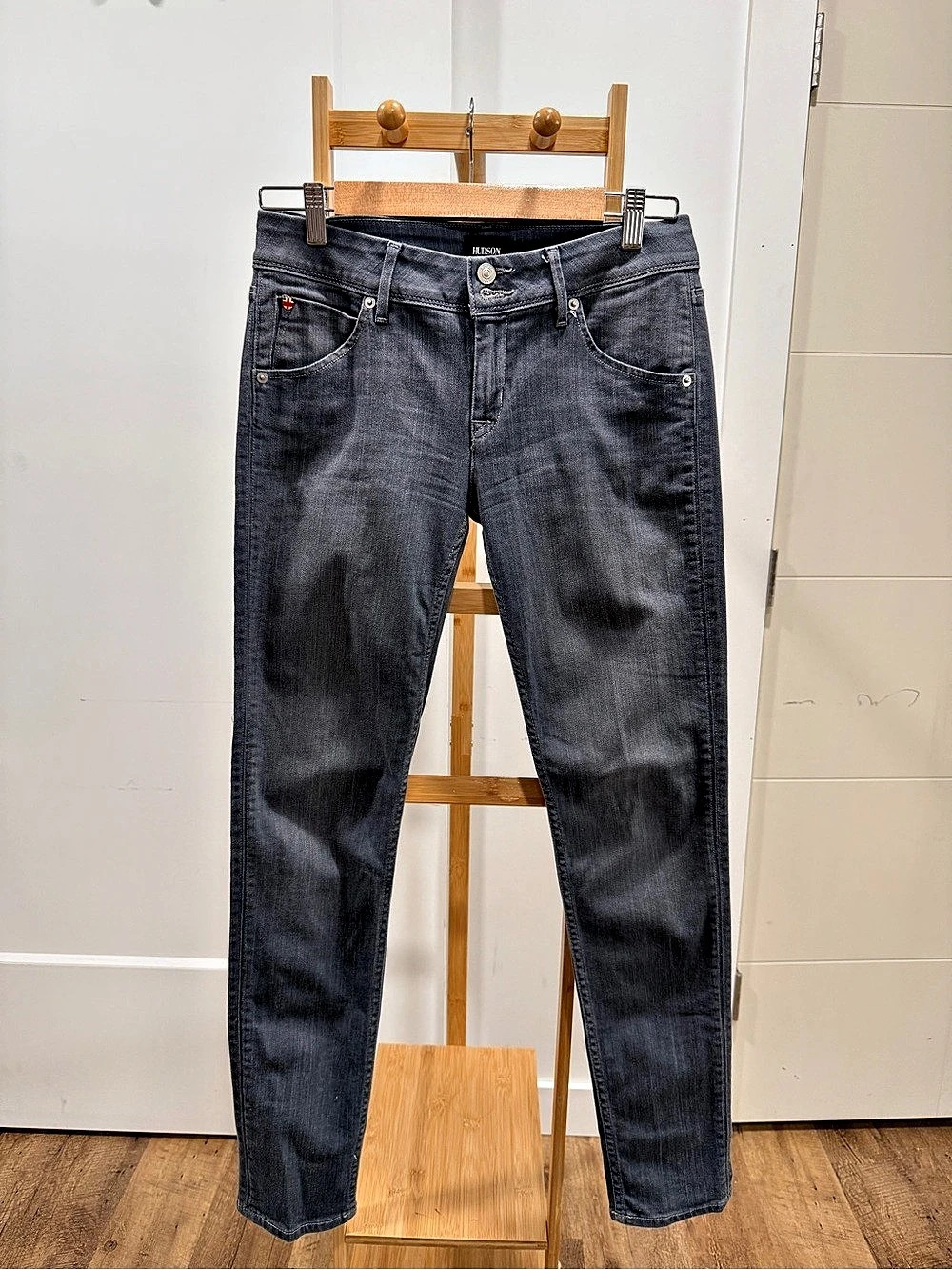 Hudson Skinny Jeans Gray Waist 28